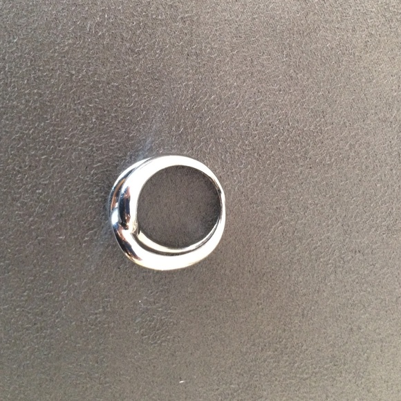 Authentic Michael Kora Knot Ring - Picture 4 of 4